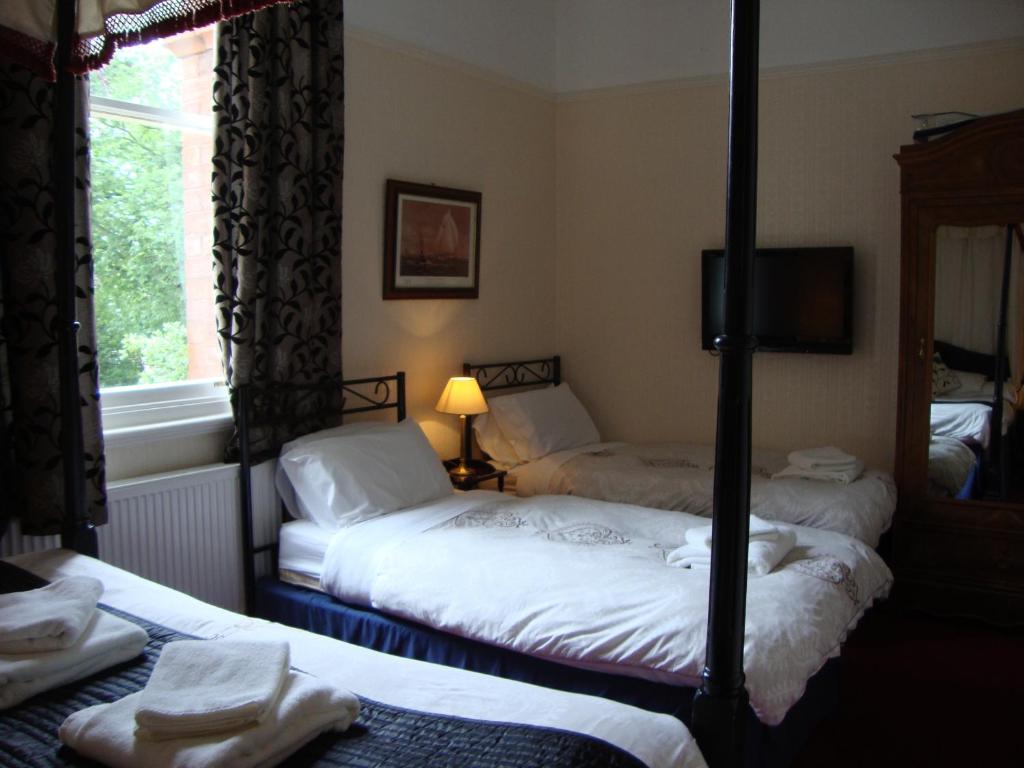 Ascot House photo 3