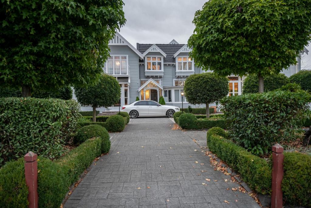 Eliza's Manor photo 2