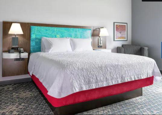 Hampton Inn & Suites Chico image