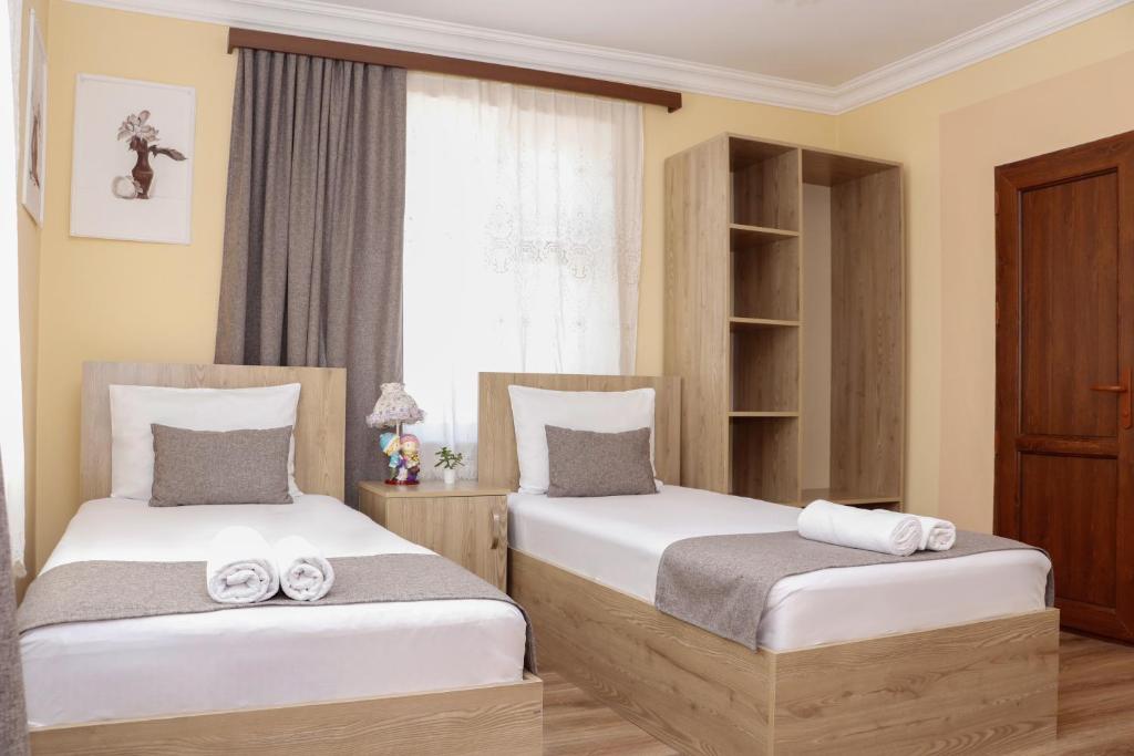 Seva Vegetarian Guesthouse in Byurakan photo 2