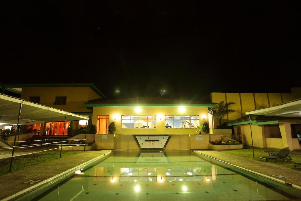 Crossroads Hotel photo 1