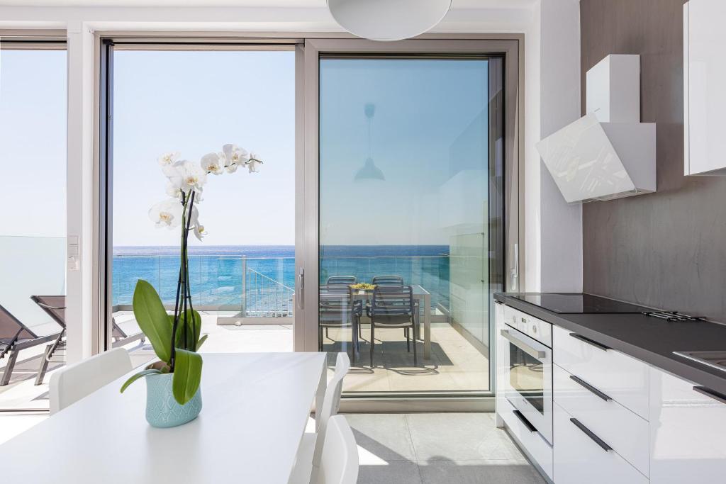 Aelia Seascape Apartments photo 1