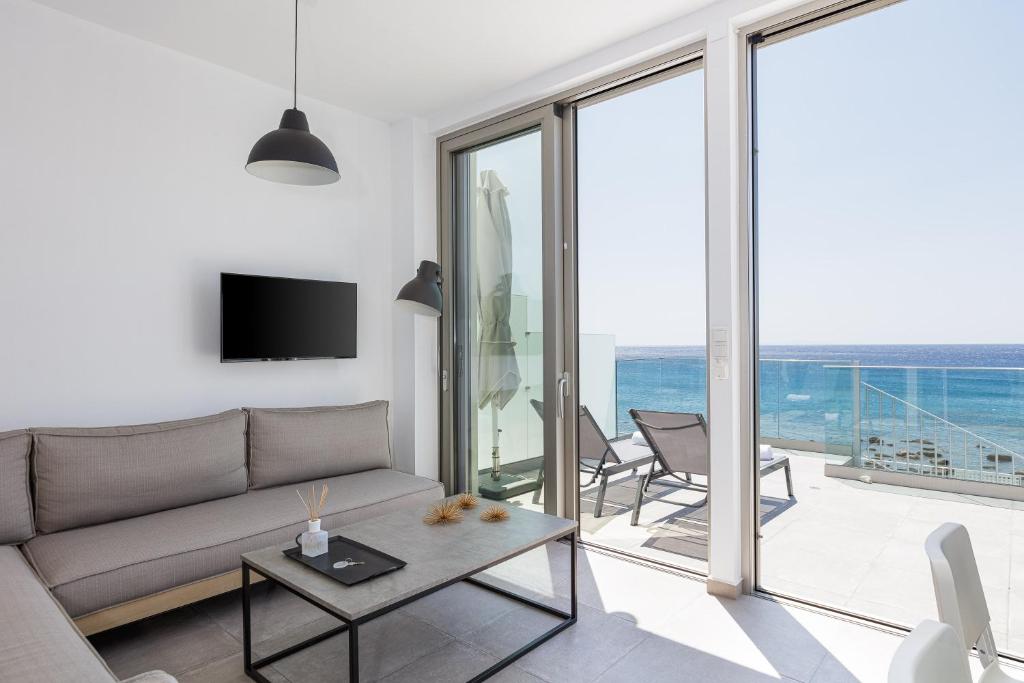 Aelia Seascape Apartments photo 2