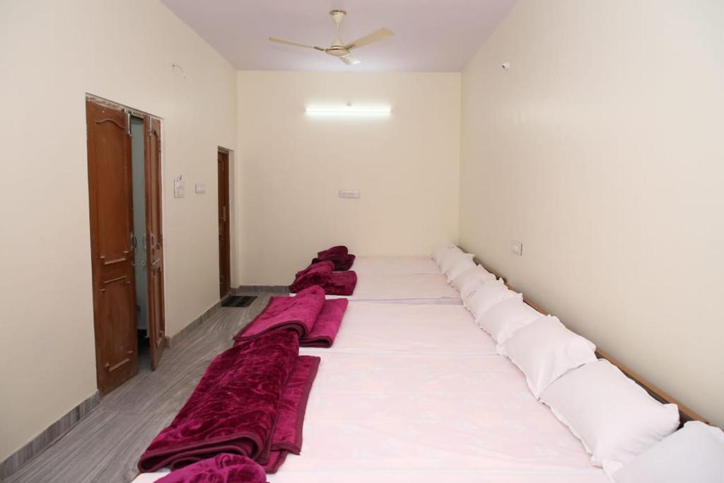 Hotel Yash Paradise 6 Min Distance from Dargah photo 1