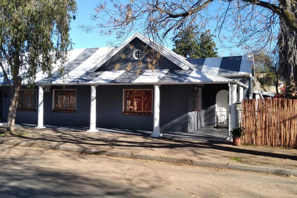 Karoo Refresh Cheerful 2 Bedroom House, Eden