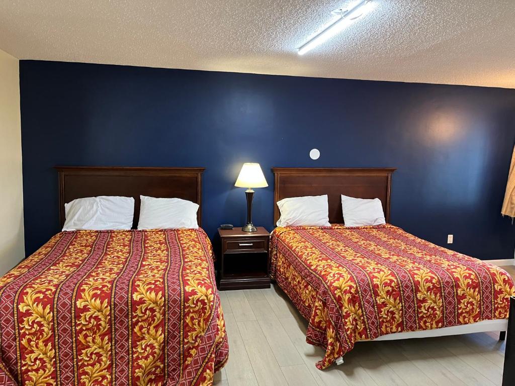 Royal Lodge Room Type - Family Room with Sea View