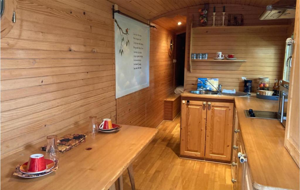 Stunning Caravan In Gommenec H With Indoor Swimming Pool, 1 Bedrooms And Swimming Pool photo 4