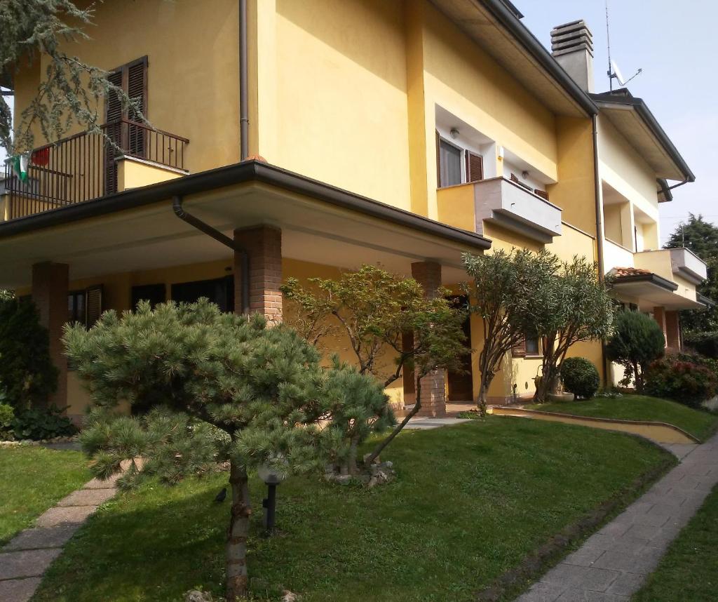 B&B accogliente a due passi dal metro di Milano - Casa Adriana