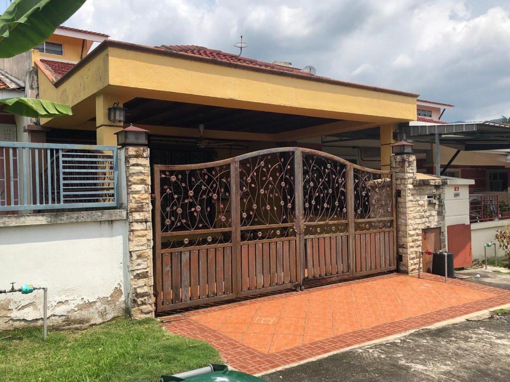 Rosalinda Homestay at Senawang photo 3