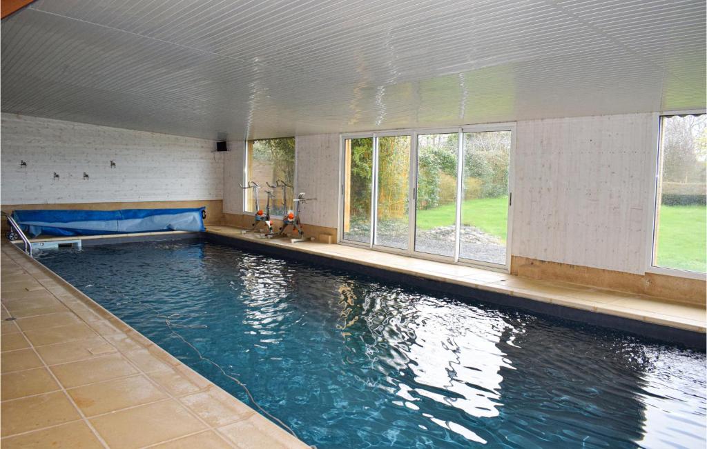 Amazing Apartment In Gommenech With Indoor Swimming Pool, 1 Bedrooms And Swimming Pool photo 2