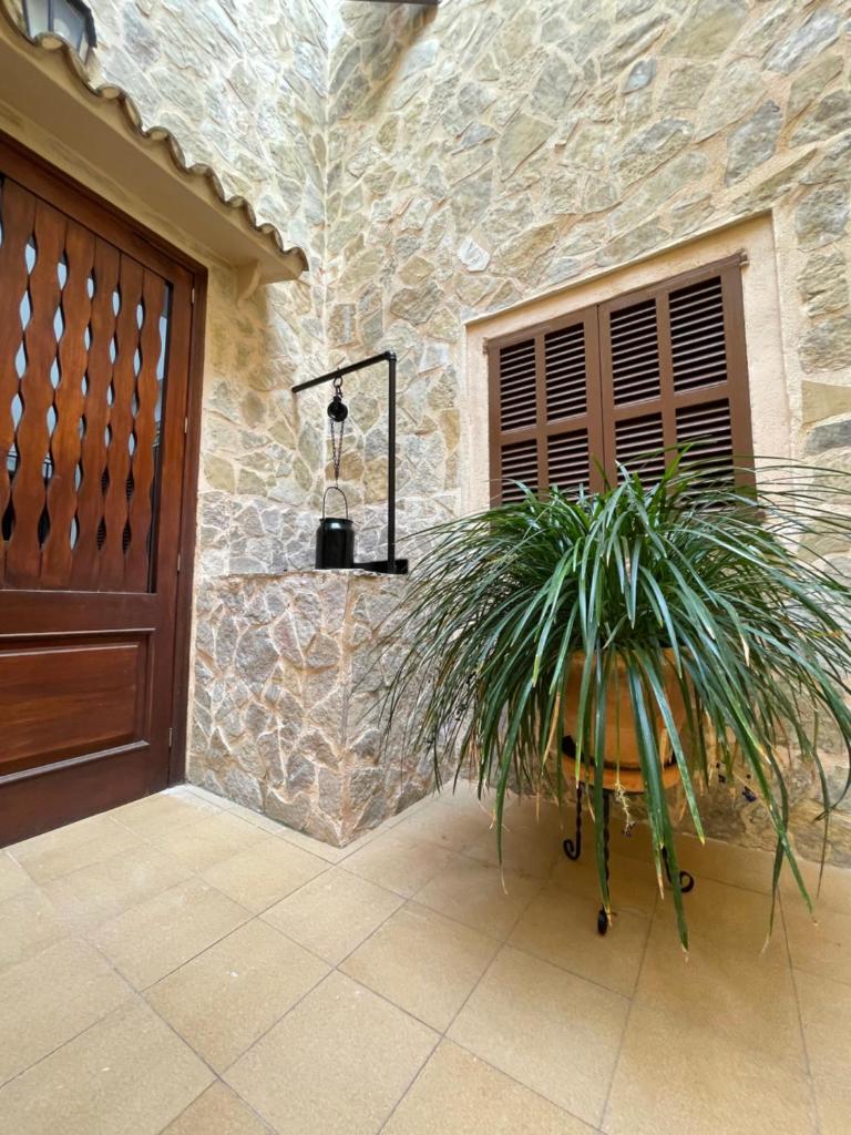 Hostal CAN GALLU photo 2