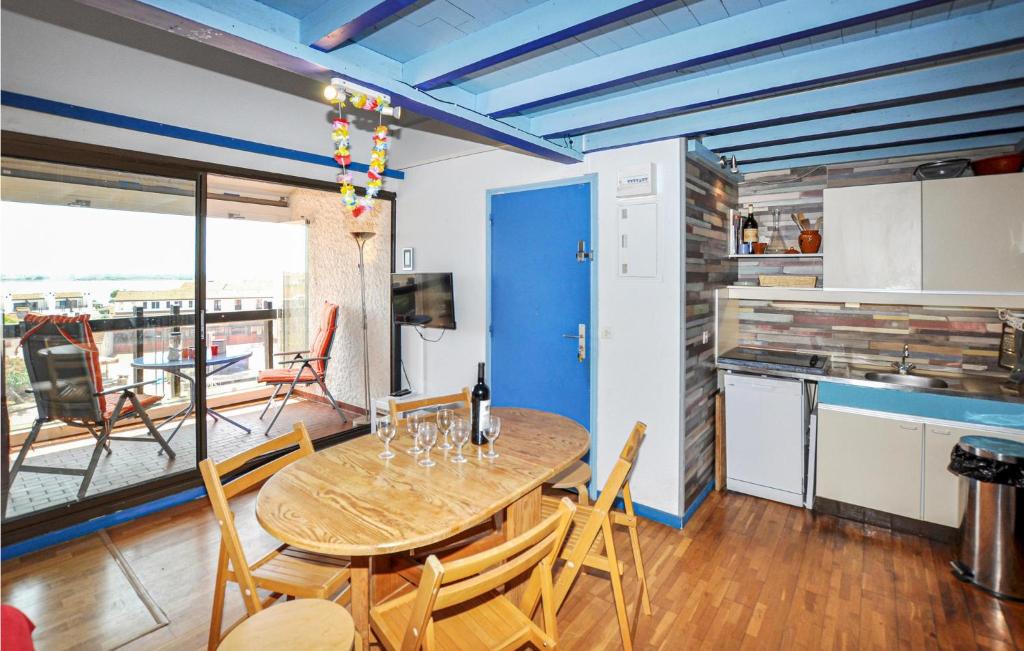 Awesome Apartment In Le Barcars With 2 Bedrooms, Wifi And Outdoor Swimming Pool photo 2