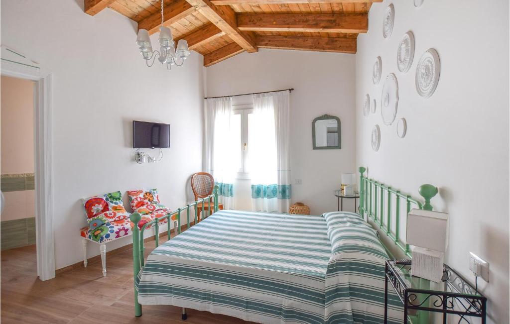 Awesome Home In Siniscola With 1 Bedrooms And Wifi photo 2