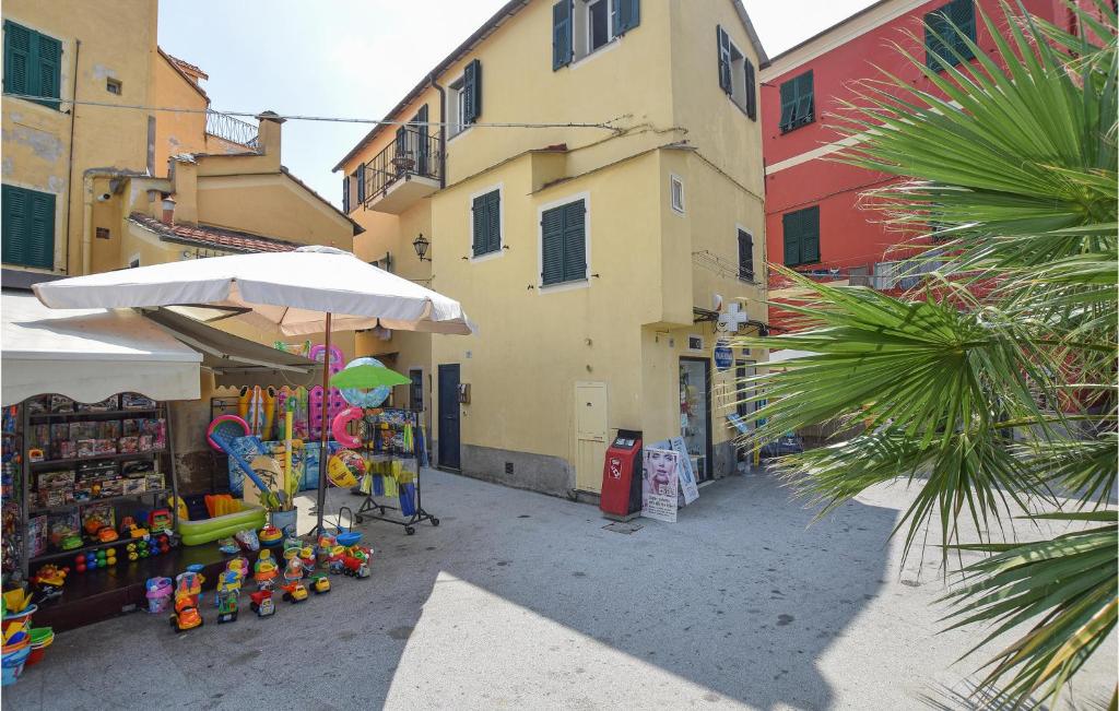 Beautiful Apartment In Imperia With 2 Bedrooms And Wifi photo 3
