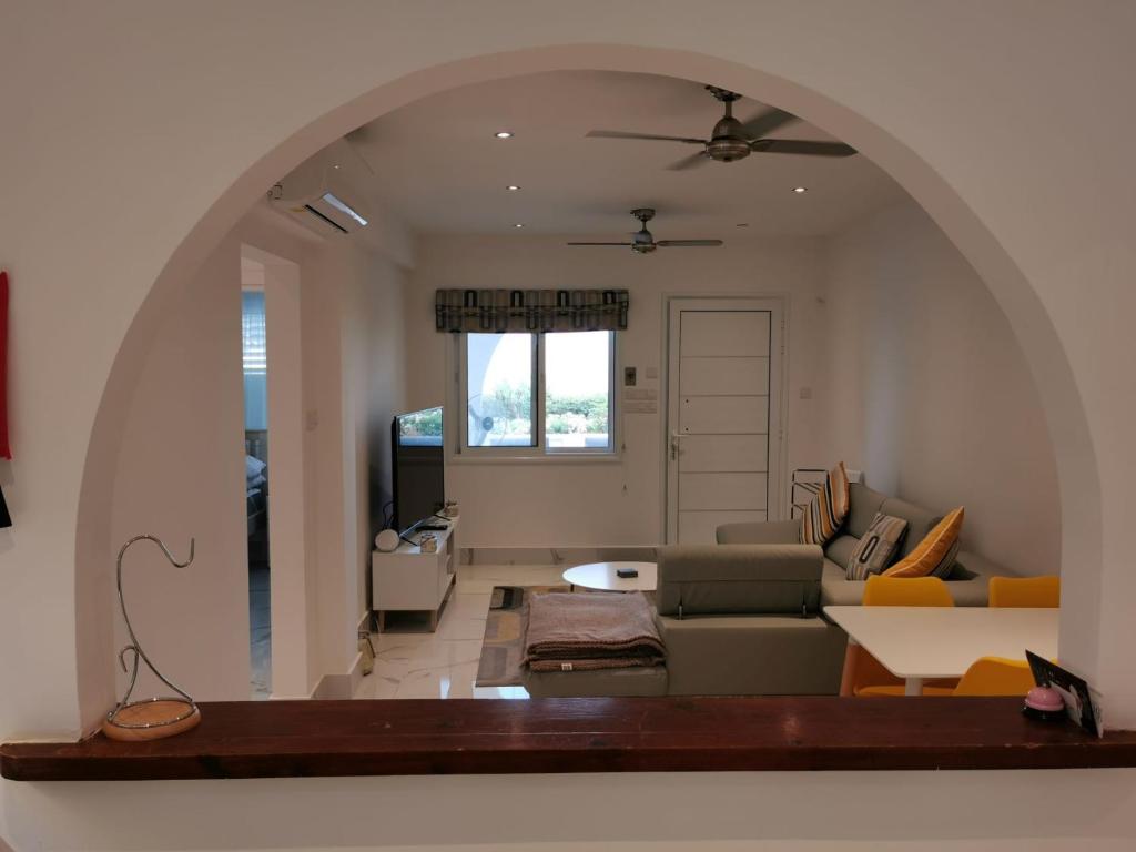 Paphos Gardens Apartment photo 2
