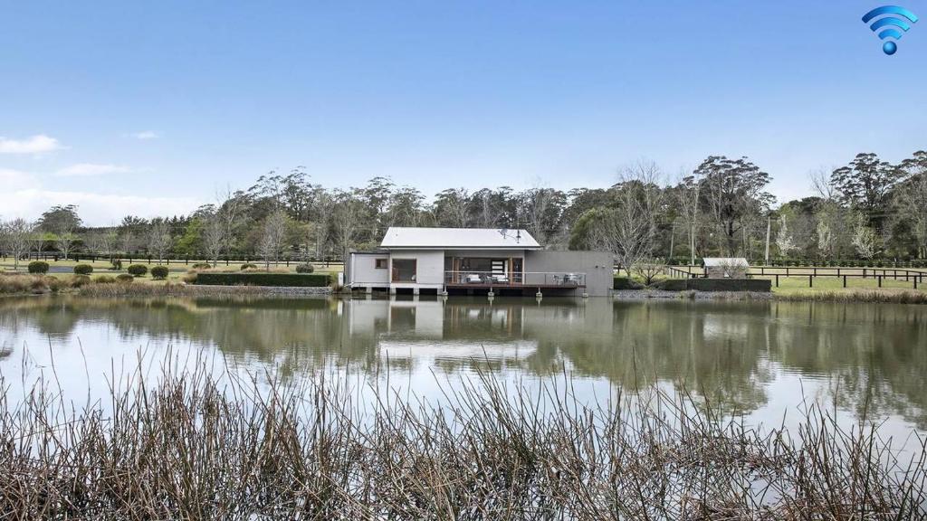 Casa Sul Lago in the H'Lands photo 1