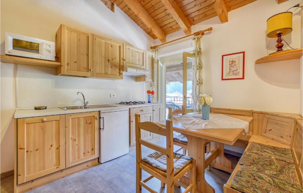 Awesome Apartment In Ledro With 2 Bedrooms, Wifi And Sauna photo 1