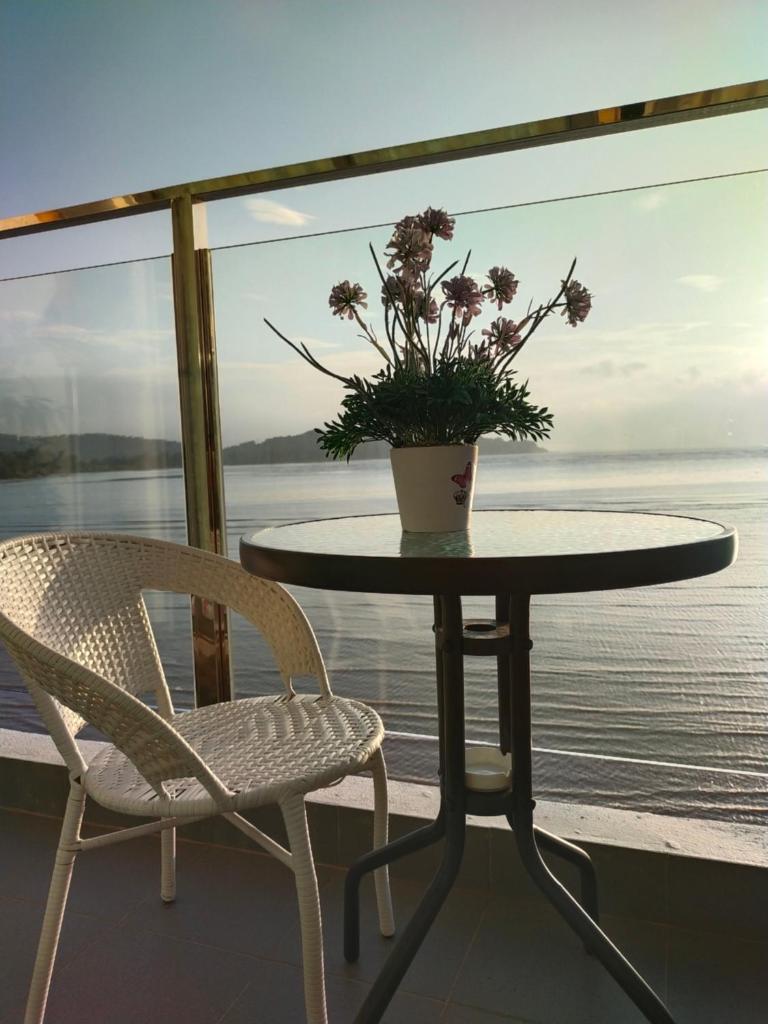Zilleville Residence Seaview With Balcony photo 2