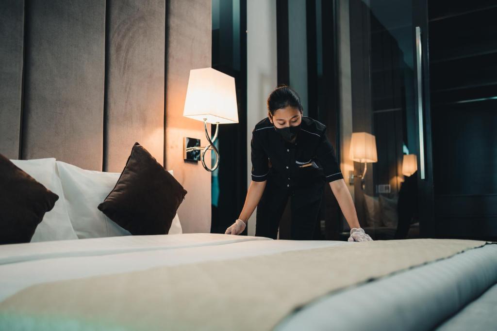 Le'venue Hotel - Tap to explore photos