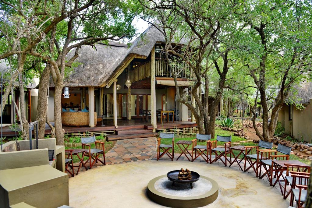 Tambuti Lodge - Tap to explore photos
