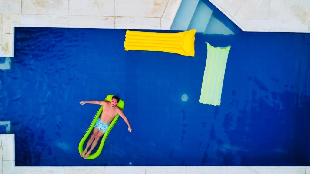 With Us Hotel by Coccoloba photo 2