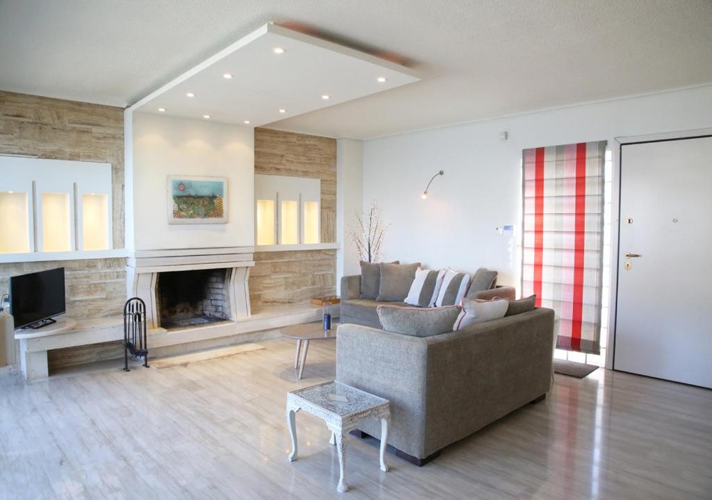 Penthouse -Breathtaking sea view-Just on the beach photo 1