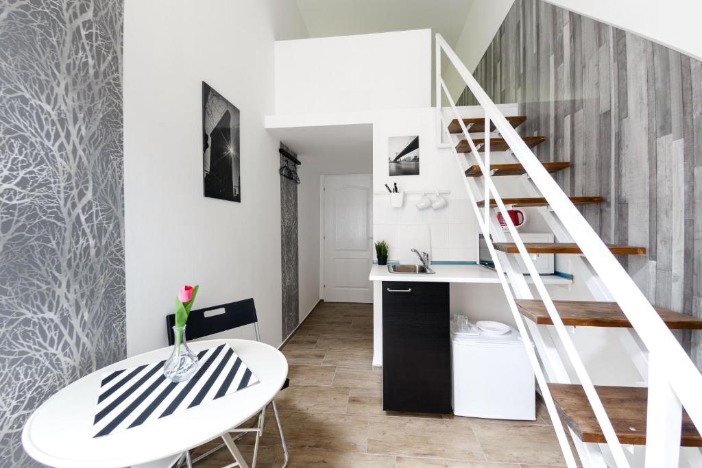 Rio's Stylish Central Flats Room Type - One-Bedroom Apartment