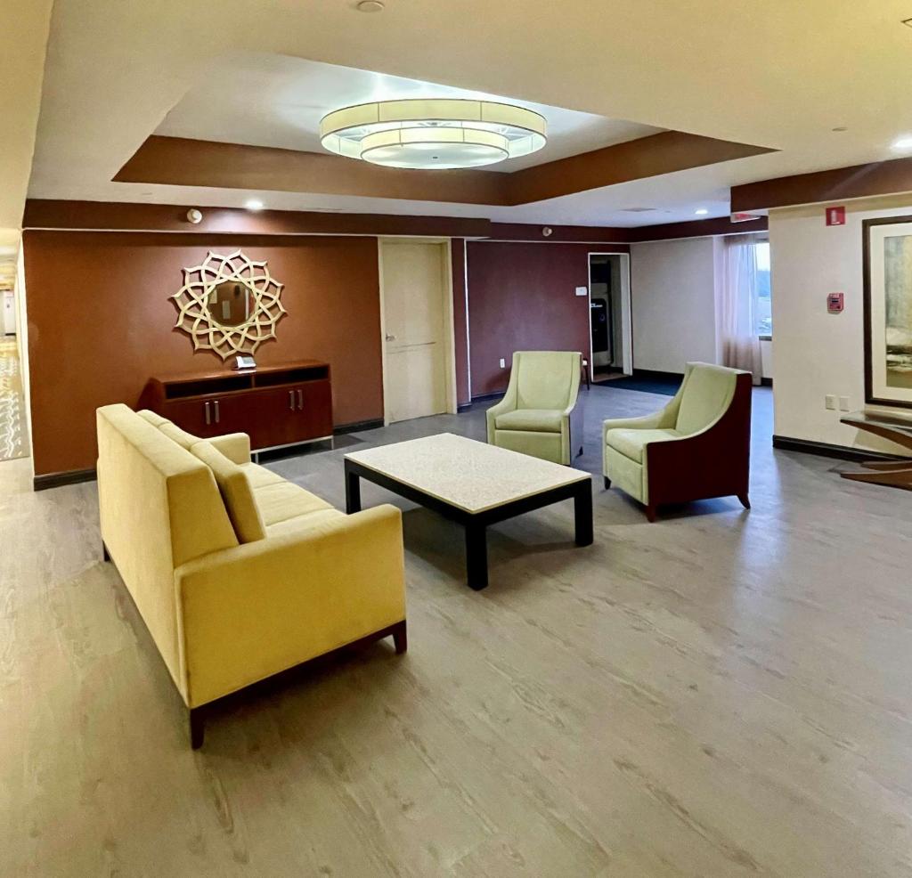 Brandywine Plaza Hotel photo 3