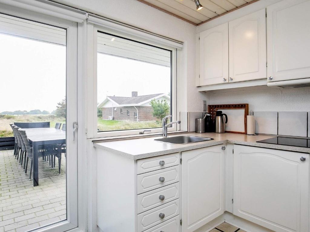 10 person holiday home in Bl vand photo 2