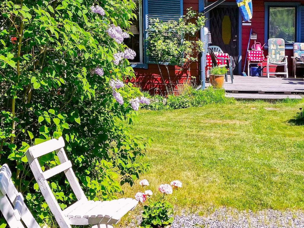 6 person holiday home in BLID photo 2