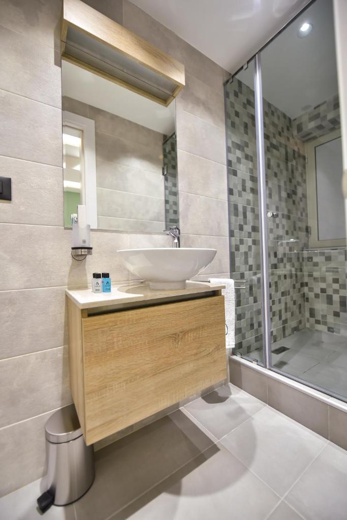 Baron Boutique Hotel Yerevan - Tap to explore photos