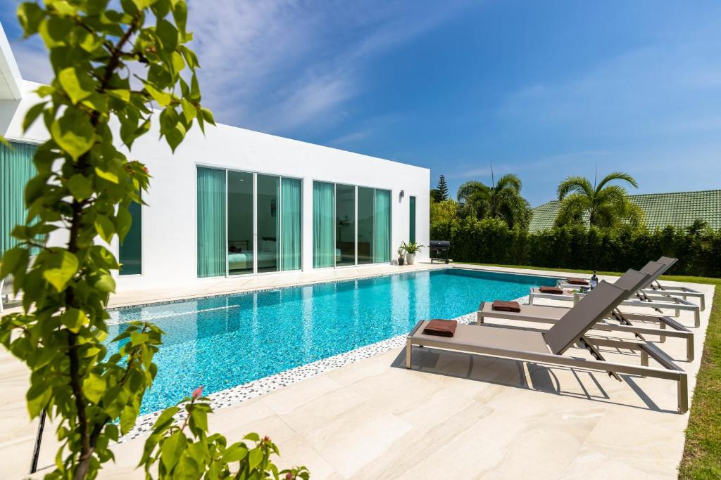 Modern 4 Bedroom Pool Villa PMK-A2 photo 2