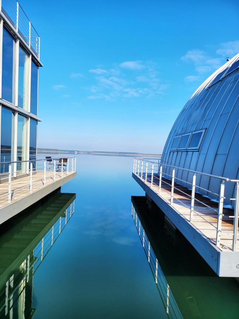 schwimmendes Ferienhaus Silent photo 1