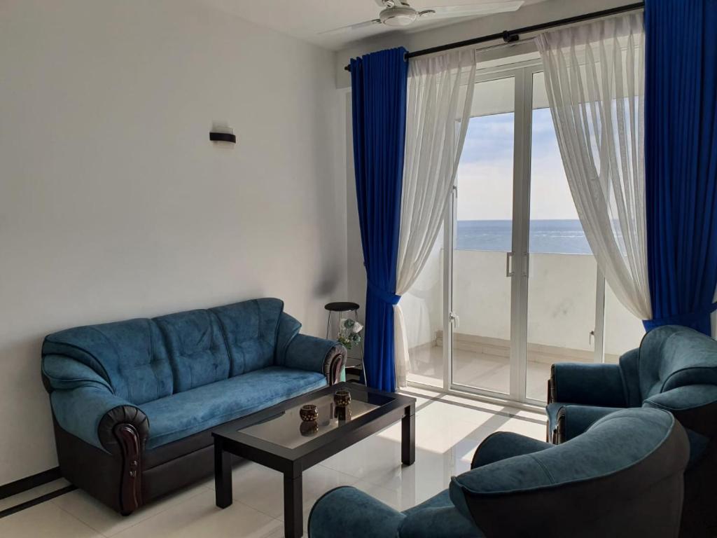 New 2 bedroom apartment, 100m away from the beach photo 1