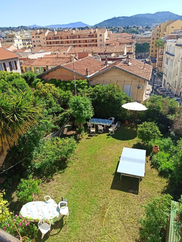 Maison de 3 chambres avec vue sur la ville jardin clos et wifi a Nice photo 3