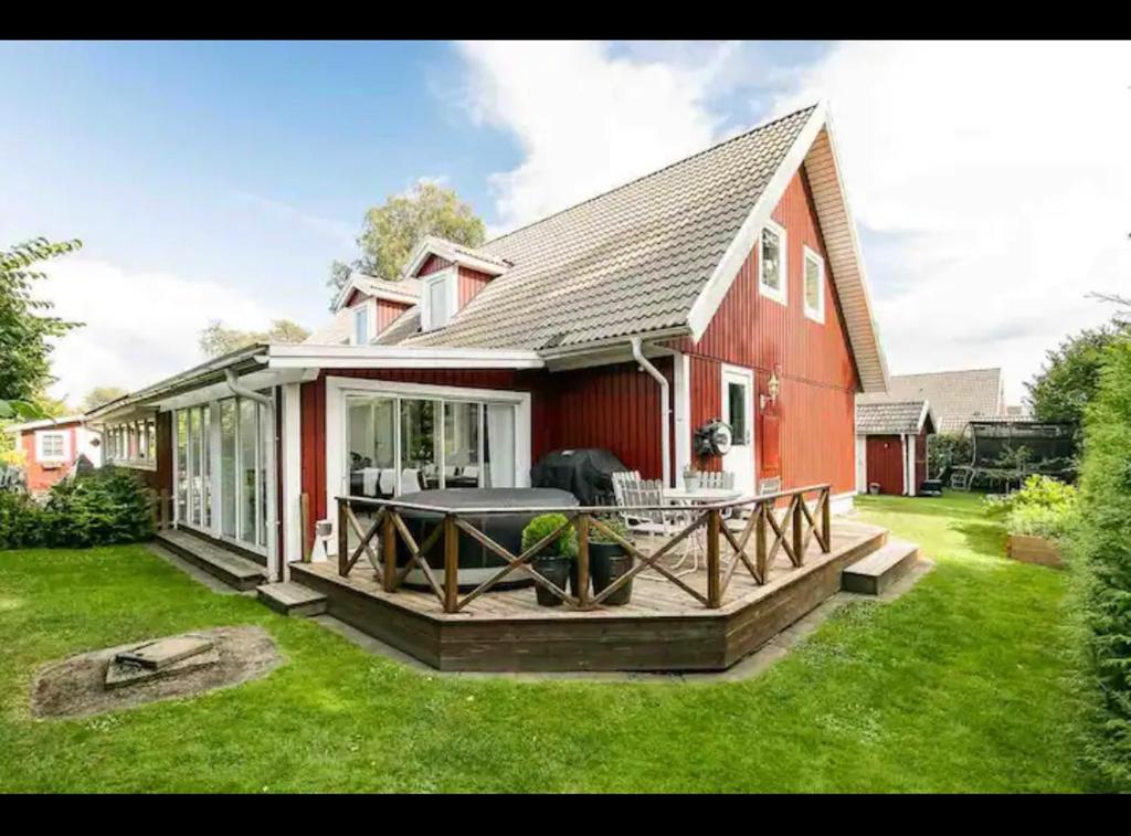 Hus i lugnt område, 15 min från Örebro photo 2