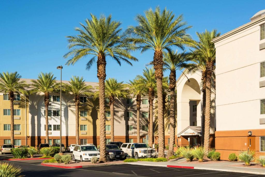 Sonesta Simply Suites Las Vegas Convention Center image