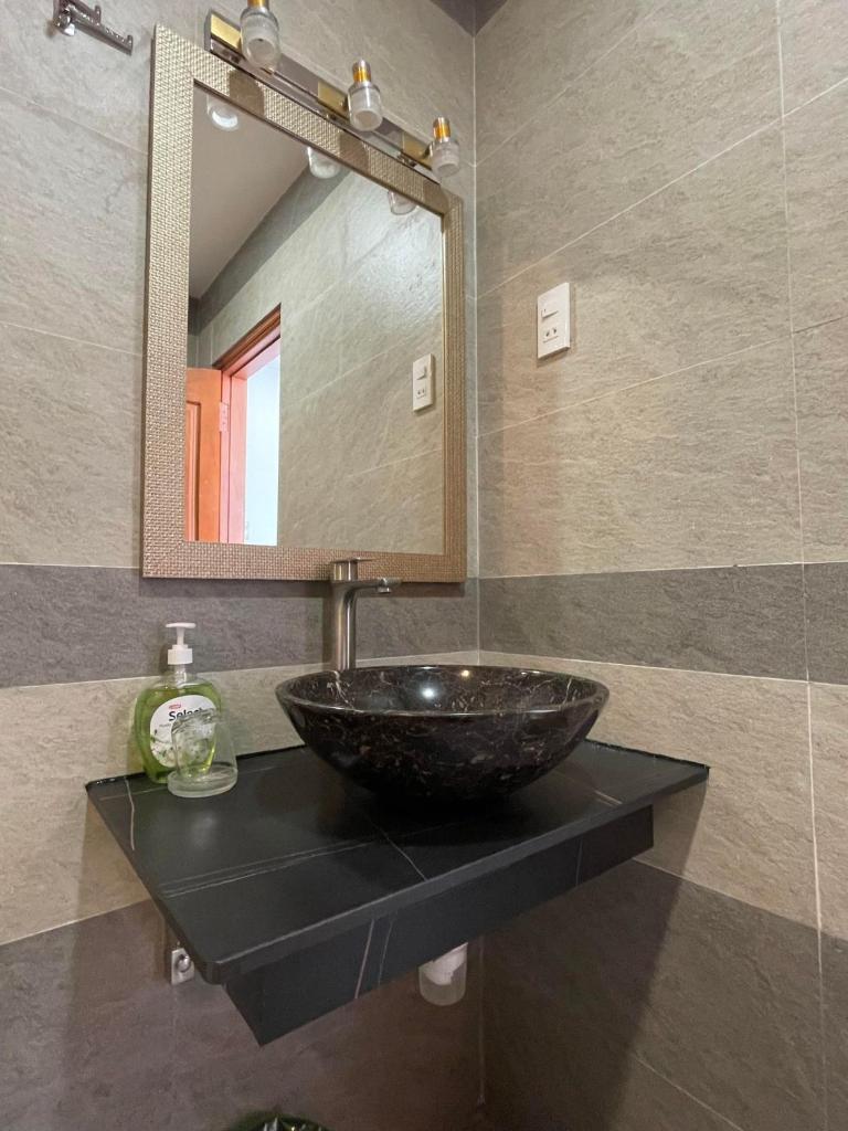 Y Linh Hotel