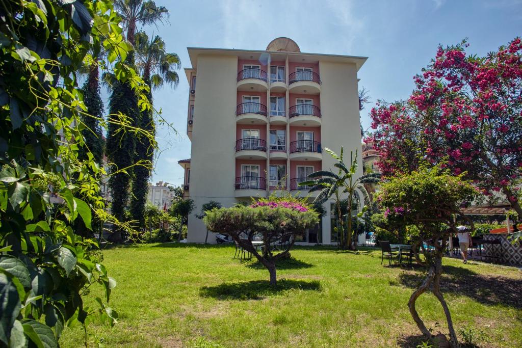 The S Apart & Suites Hotel - Tap to explore photos