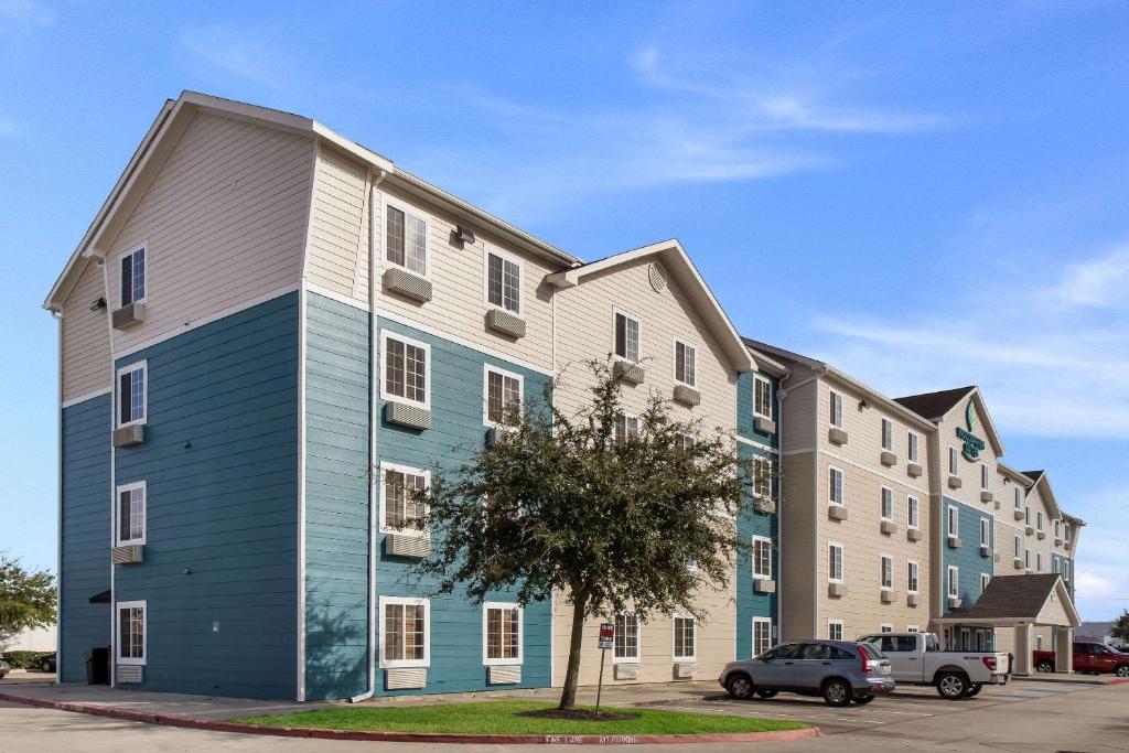 WoodSpring Suites Houston I-45 Airtex image