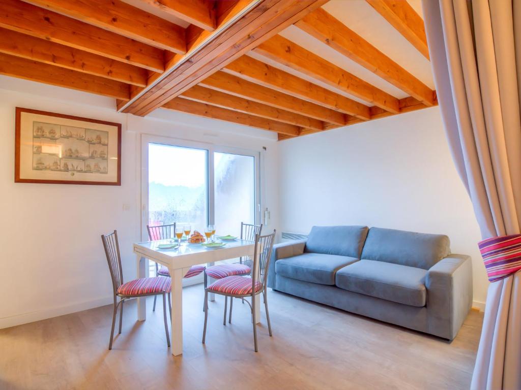 Apartment Les Reflets de Carnac by Interhome