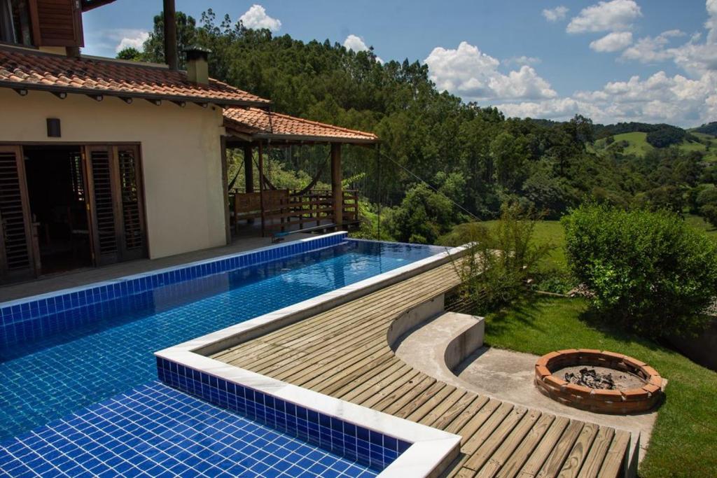 Casarão com piscina e cachoeira CUNHA SP photo 1