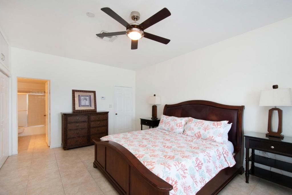 Dive into Sunsets at The Residences photo 4