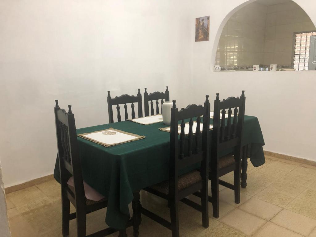 Hostal Familiar Los Girasoles photo 2