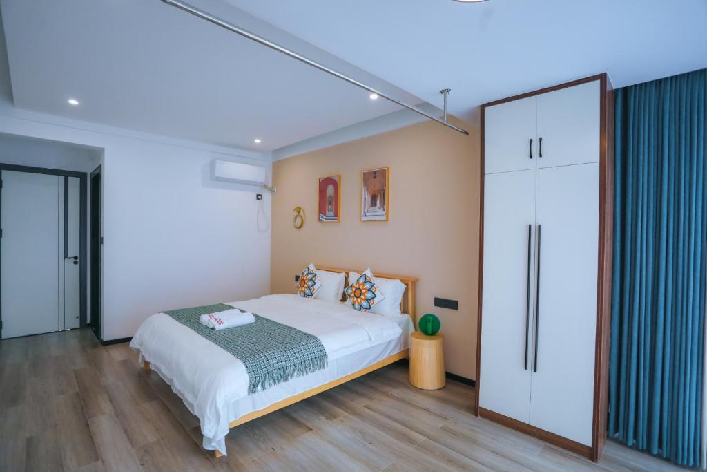 Locals Apartment Place 07 photo 4