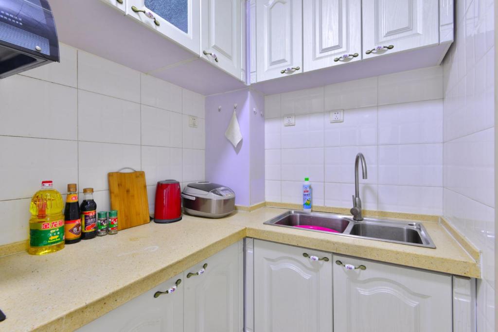 Locals Apartment House 90 photo 4