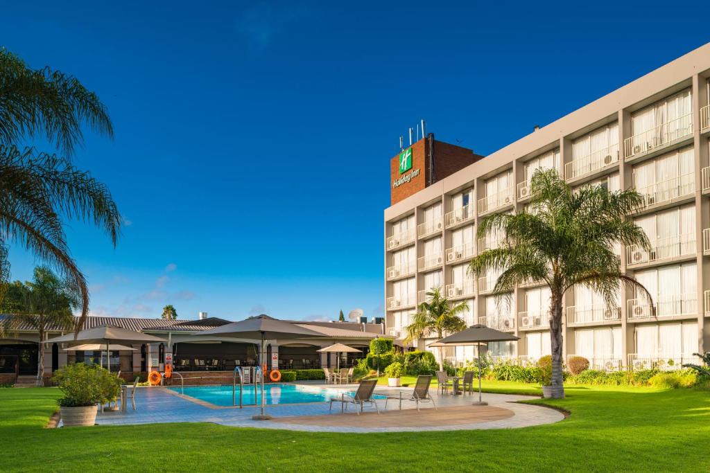 Holiday Inn BULAWAYO - Tap to explore photos