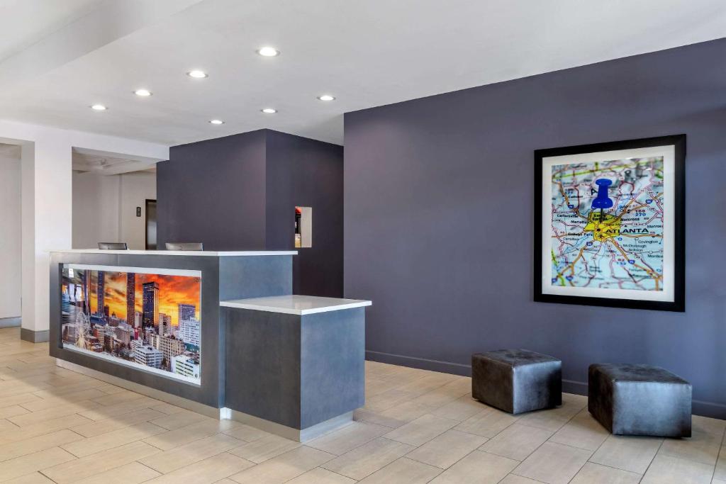 Comfort Suites McDonough Atlanta South photo 2