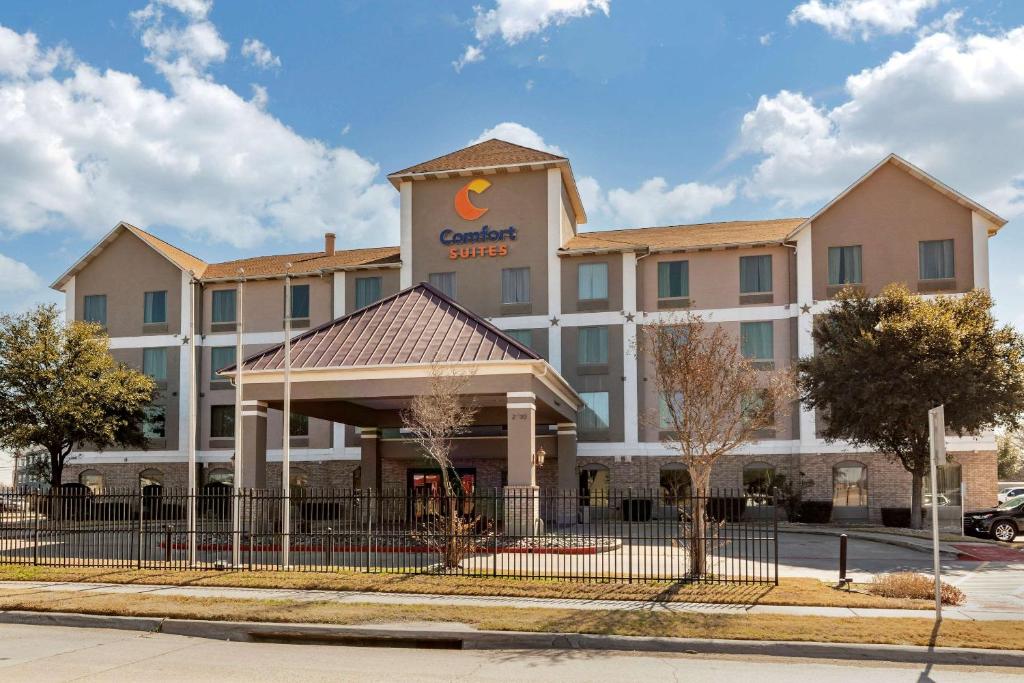 Comfort Suites Waco Near University Area photo 1