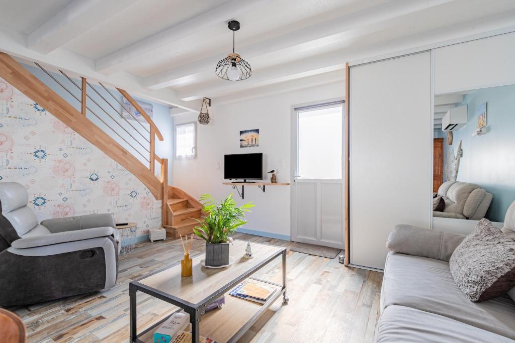Villa moderne et coloree a Jard sur mer photo 2